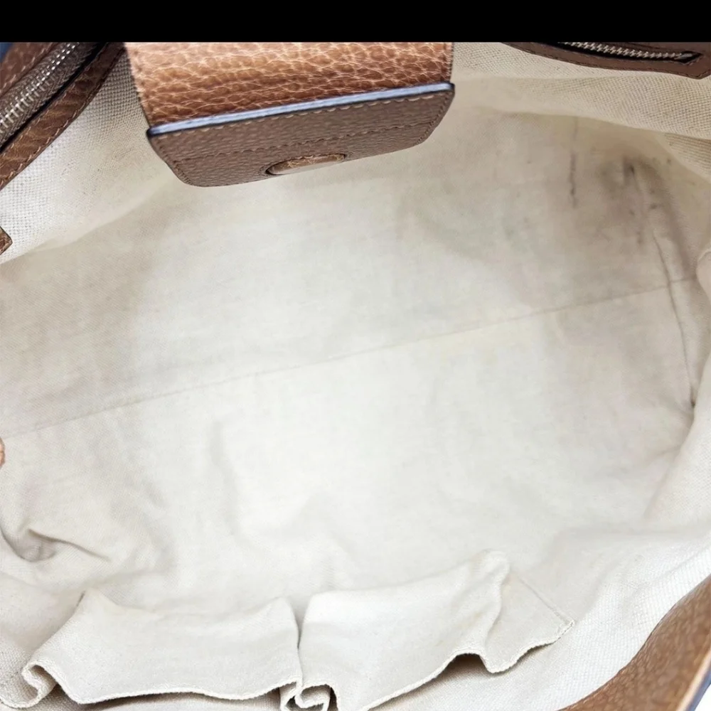 Gucci chic shoulder